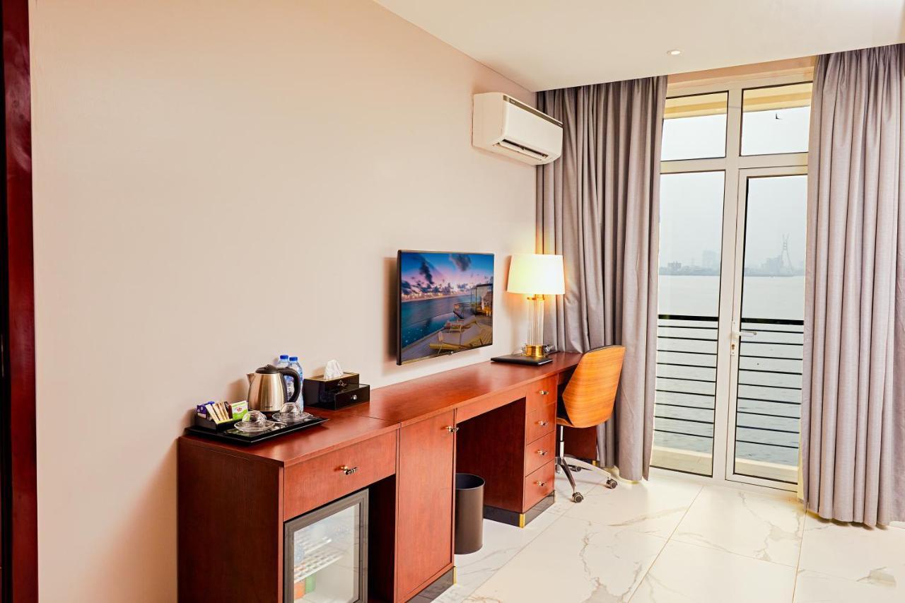 The Yacht Hotel Sea Front Lekki Phase 1 Lagos Exterior foto