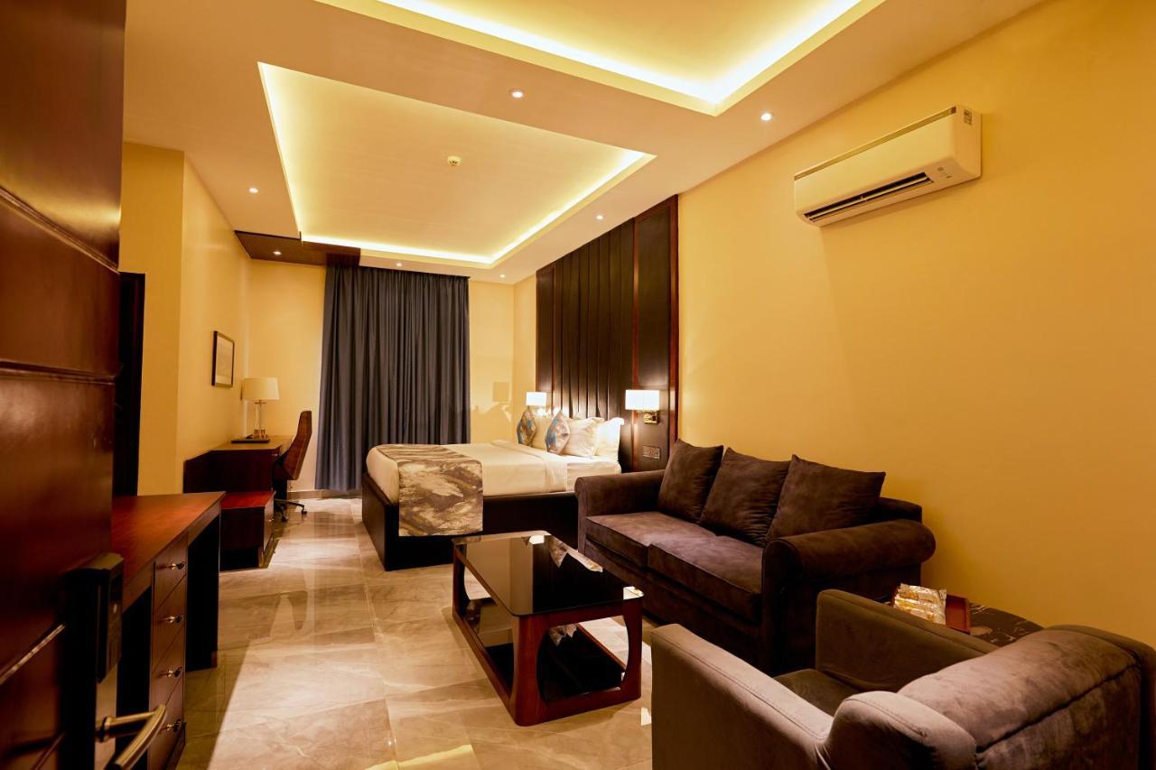 The Yacht Hotel Sea Front Lekki Phase 1 Lagos Exterior foto