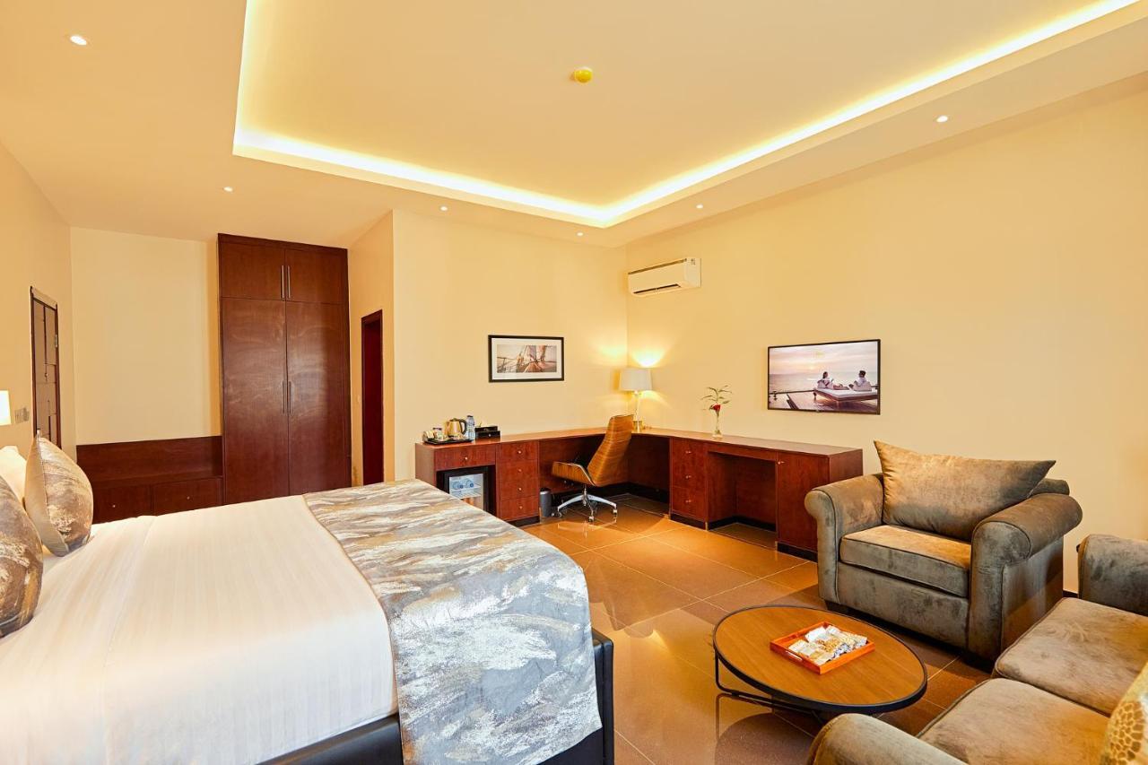 The Yacht Hotel Sea Front Lekki Phase 1 Lagos Exterior foto